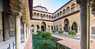 spain-0117 Kolor stitching | 6 pictures | Size: 12192 x 6306 | Lens: Standard | RMS: 2.90 | FOV: 104.90 x 67.19 ~ 5.77 | Projection: Planar | Color: LDR |