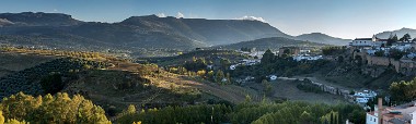 spain-0188 Kolor stitching | 17 pictures | Size: 23687 x 5213 | Lens: Standard | RMS: 2.08 | FOV: 63.83 x 15.66 ~ -0.39 | Projection: Planar | Color: LDR |